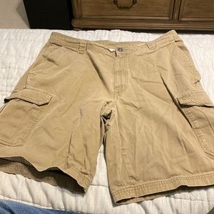 Columbia cargo shorts 36